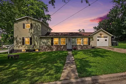 404 N River Street, Batavia, IL 60510 - Photo 1