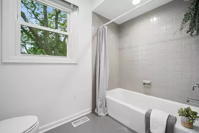 809 W Kingsley Drive, Arlington Heights, IL 60004 - Photo 21