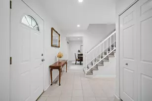 809 W Kingsley Dr, Arlington Heights, IL 60004 - Photo 3