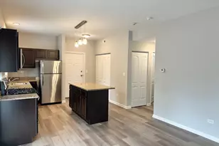 811 E Main St, East Dundee, IL 60118 - Photo 5