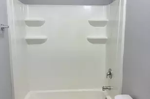 811 E Main St, East Dundee, IL 60118 - Photo 11