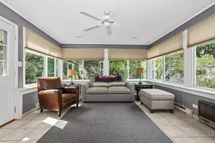 8130 Kilbourn Ave, Skokie, IL 60076 - Photo 7