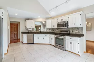 17851 Marley Creek Blvd, Orland Park, IL 60467 - Photo 9