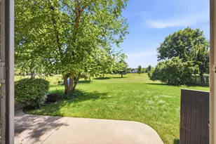635 N Brookdale Dr, Schaumburg, IL 60194 - Photo 17
