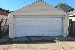 2133 W 49th Pl, Chicago, IL 60609 - Photo 9