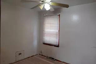 2133 W 49th Pl, Chicago, IL 60609 - Photo 7