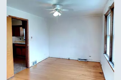 2133 W 49th Place, Chicago, IL 60609 - Photo 7