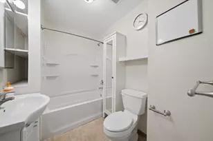 2240 Highland Ave, Berwyn, IL 60402 - Photo 5