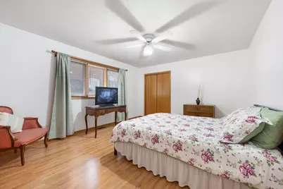 14241 S Mackinaw Avenue, Burnham, IL 60633 - Photo 7