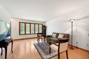 14241 S Mackinaw Ave, Burnham, IL 60633 - Photo 5