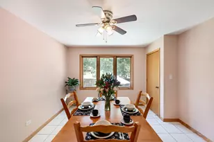 14241 S Mackinaw Ave, Burnham, IL 60633 - Photo 13