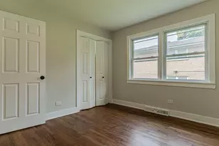 9207 S Greenwood Ave, Chicago, IL 60619 - Photo 17