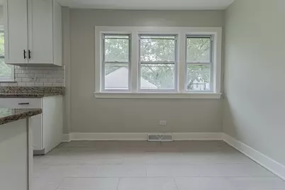 9207 S Greenwood Avenue, Chicago, IL 60619 - Photo 15