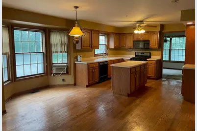 40W003 Russell Road, Elgin, IL 60124 - Photo 7