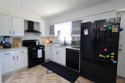 510 W Millns Court, Addison, IL 60101 - Photo 11