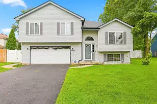 2202 Mulberry Rd, Joliet, IL 60432 - Photo 1