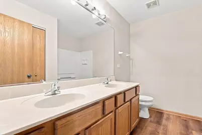 570 W Kristina Lane, Round Lake, IL 60073 - Photo 21
