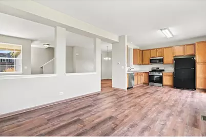 570 W Kristina Lane, Round Lake, IL 60073 - Photo 15