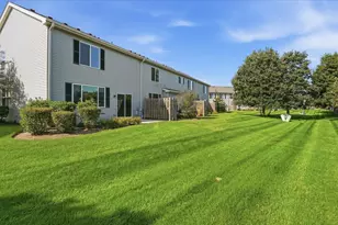 570 W Kristina Ln, Round Lake, IL 60073 - Photo 27