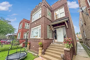 3220 W 65th Pl, Chicago, IL 60629 - Photo 5