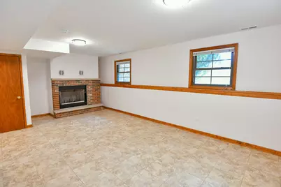 42886 N Washington Avenue, Winthrop Harbor, IL 60096 - Photo 19