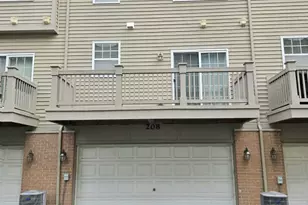 208 Wildflower St, Des Plaines, IL 60016 - Photo 3