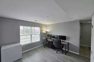 208 Wildflower St, Des Plaines, IL 60016 - Photo 21