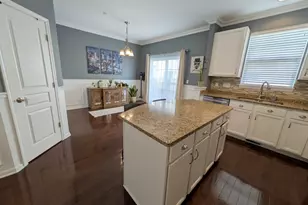 208 Wildflower St, Des Plaines, IL 60016 - Photo 11