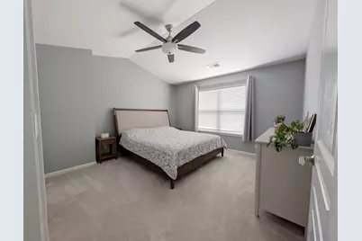 208 Wildflower Street, Des Plaines, IL 60016 - Photo 13