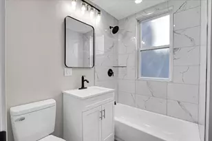 7026 S Eberhart Ave, Chicago, IL 60637 - Photo 39