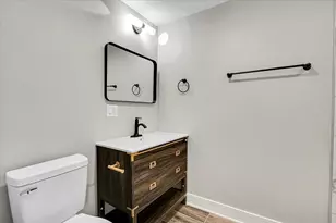 7026 S Eberhart Ave, Chicago, IL 60637 - Photo 27