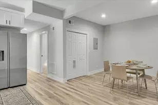 7026 S Eberhart Ave, Chicago, IL 60637 - Photo 7