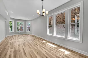 7026 S Eberhart Ave, Chicago, IL 60637 - Photo 19