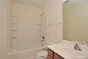 923 Emerald Dr, Pingree Grove, IL 60140 - Photo 15