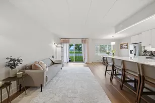 3158 W 88th St, Evergreen Park, IL 60805 - Photo 3