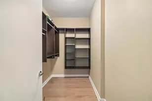 860 W Blackhawk St, Chicago, IL 60642 - Photo 27