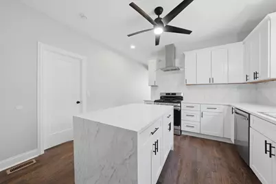 1232 Gunderson Avenue, Berwyn, IL 60402 - Photo 3