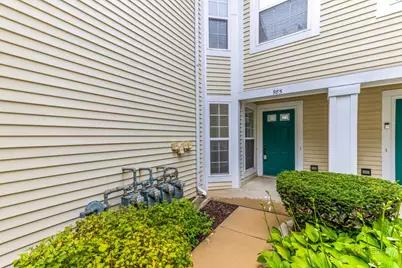 985 Huntington Drive #985, Elk Grove Village, IL 60007 - Photo 3