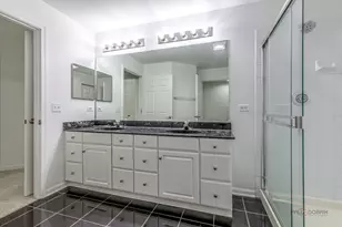 985 Huntington Dr, Elk Grove Village, IL 60007 - Photo 15