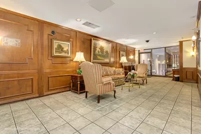 453 Raintree Drive #5K, Glen Ellyn, IL 60137 - Photo 5