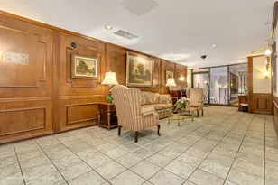 453 Raintree Dr, Glen Ellyn, IL 60137 - Photo 5