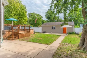 921 N Plum St, Pontiac, IL 61764 - Photo 49