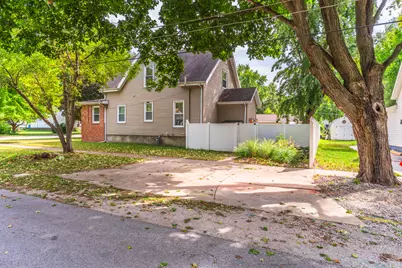 921 N Plum Street, Pontiac, IL 61764 - Photo 51