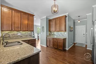 2927 Church Rd, Aurora, IL 60502 - Photo 15