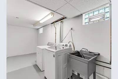 1749 E 71st Place, Chicago, IL 60649 - Photo 9
