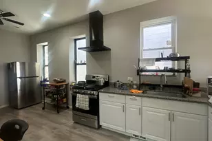 1811 W Grand Ave, Chicago, IL 60622 - Photo 7