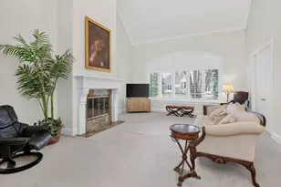 46 Forest Gate Cir, Oak Brook, IL 60523 - Photo 7