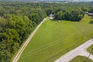 572 Gerrish Rd, Patoka, IL 62875 - Photo 51