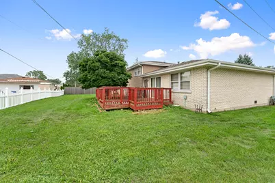 8830 W Lotus Drive, Hickory Hills, IL 60457 - Photo 33