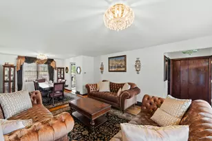 8830 W Lotus Dr, Hickory Hills, IL 60457 - Photo 13